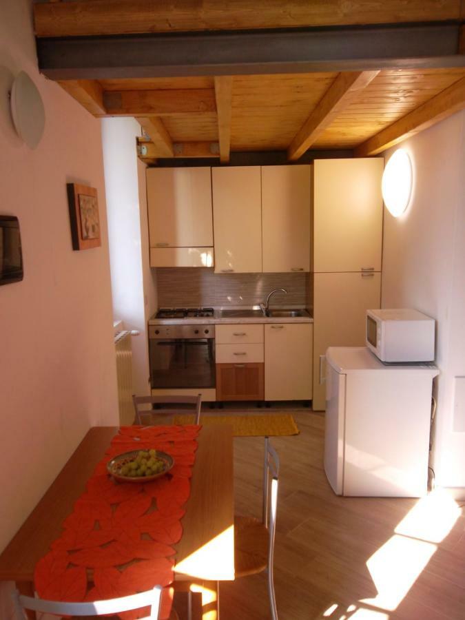 Vesna Loft In Luino Apartment ภายนอก รูปภาพ